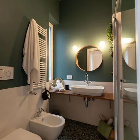 The Rent - Colorful One-bedroom In San Giovanni District Διαμέρισμα Ρώμη