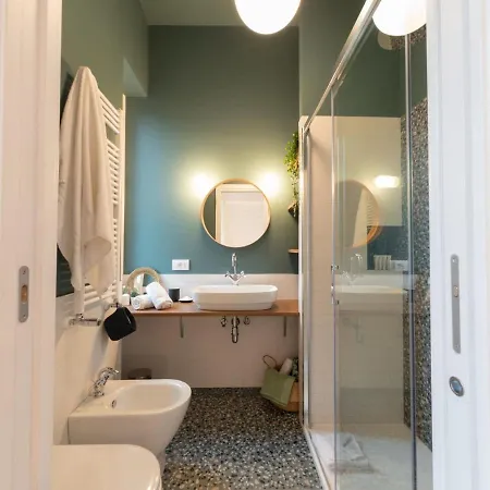 The Rent - Colorful One-bedroom In San Giovanni District Διαμέρισμα Ρώμη
